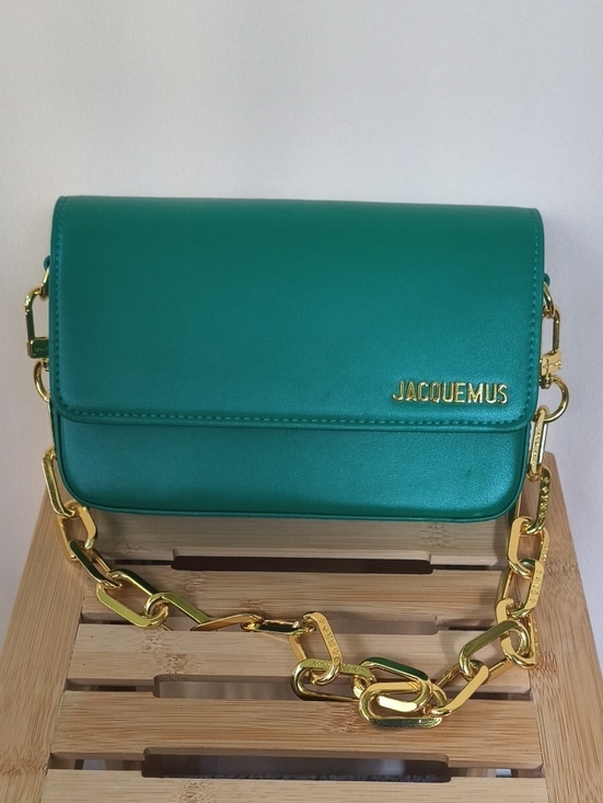 Jacquemus Handbags - NWOT Jacquemus Emerald Green Shoulder Bag with Gold Chain Strap